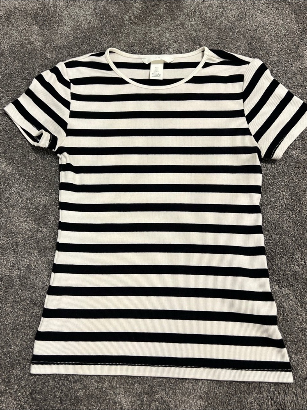 H&M Classic Black & White Striped Women’s Tee, Small